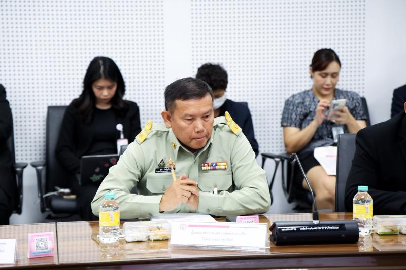 ปลัด พม. เป็นประธา�