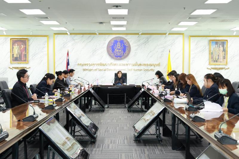 นางสาวสุนีย์ ศรีส�