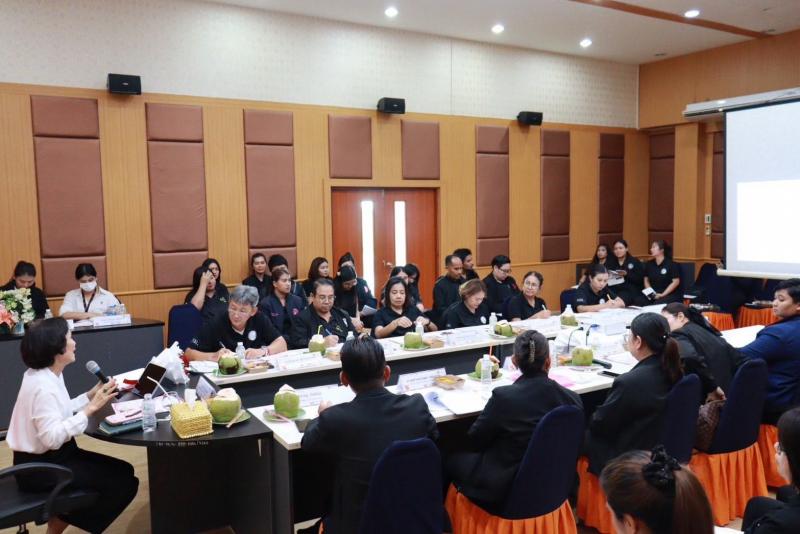 นางวาสนา ทองจันทร�