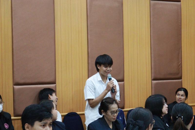 นางวาสนา ทองจันทร�