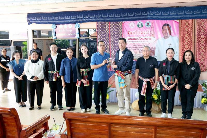รมว.พม. เป็นประธาน�