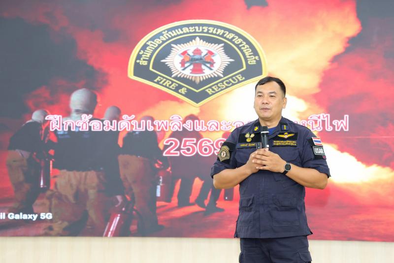 นางเตือนใจ คงสมบั�