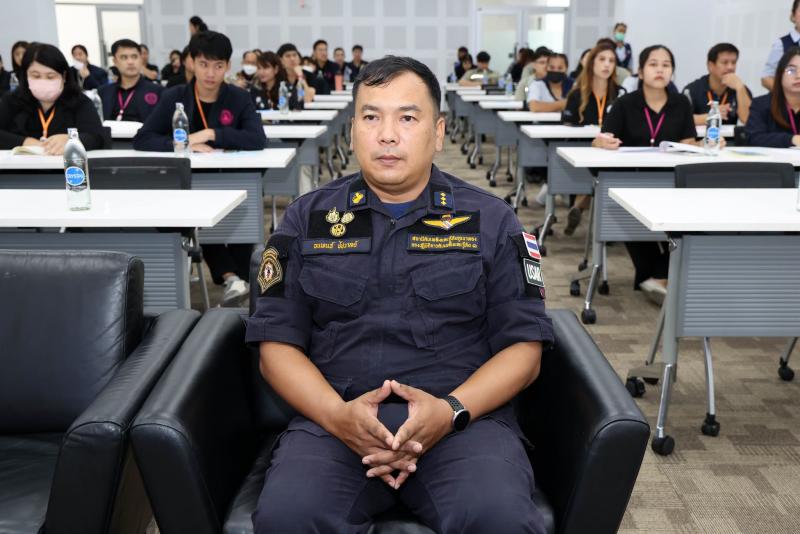 นางเตือนใจ คงสมบั�