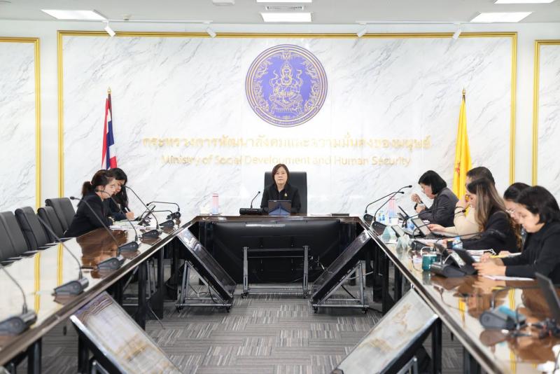 นางสาวสุนีย์ ศรีส�