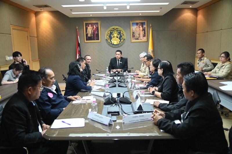 รมว.พม. ให้คณะกรรม�