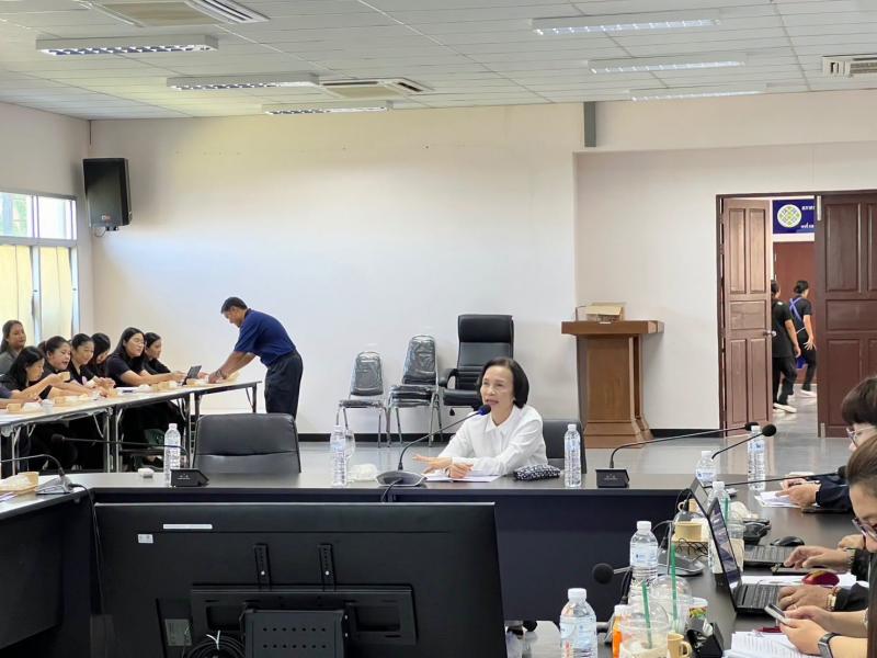 นางวาสนา ทองจันทร�