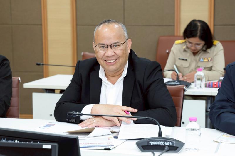 รมว.พม. เป็นประธาน�