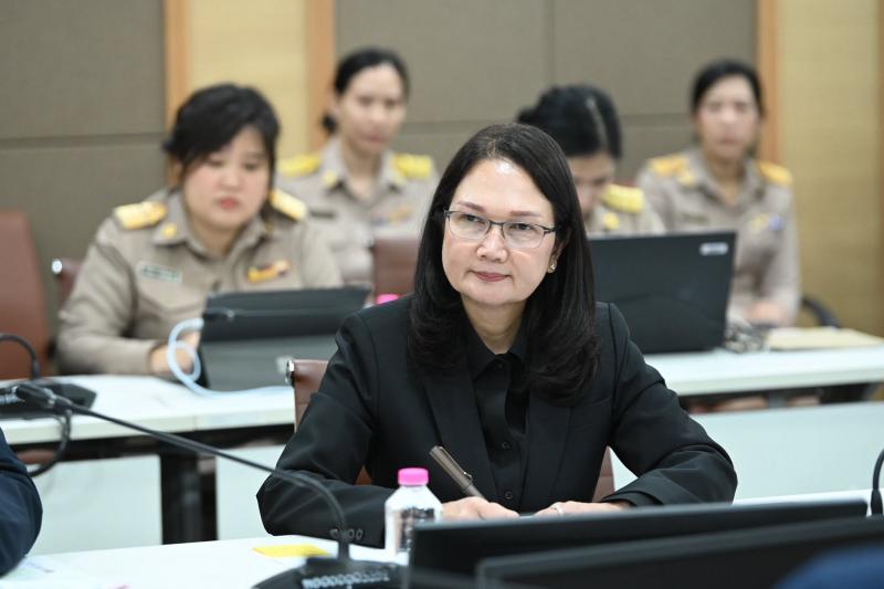 รมว.พม. เป็นประธาน�