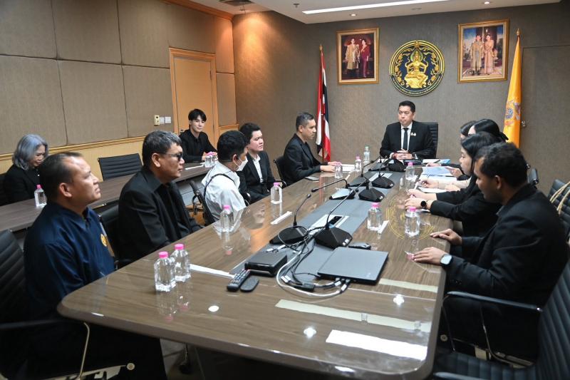 รมว.พม. ให้คณะกรรม�
