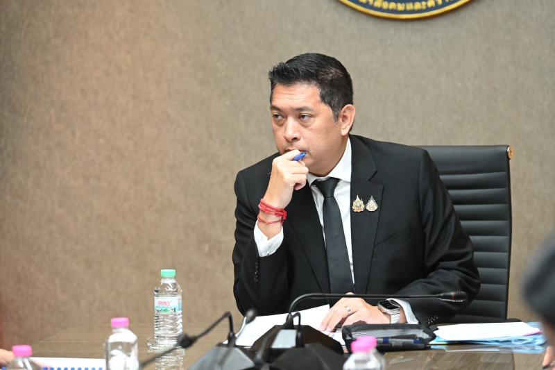 รมว.พม. ให้คณะกรรม�