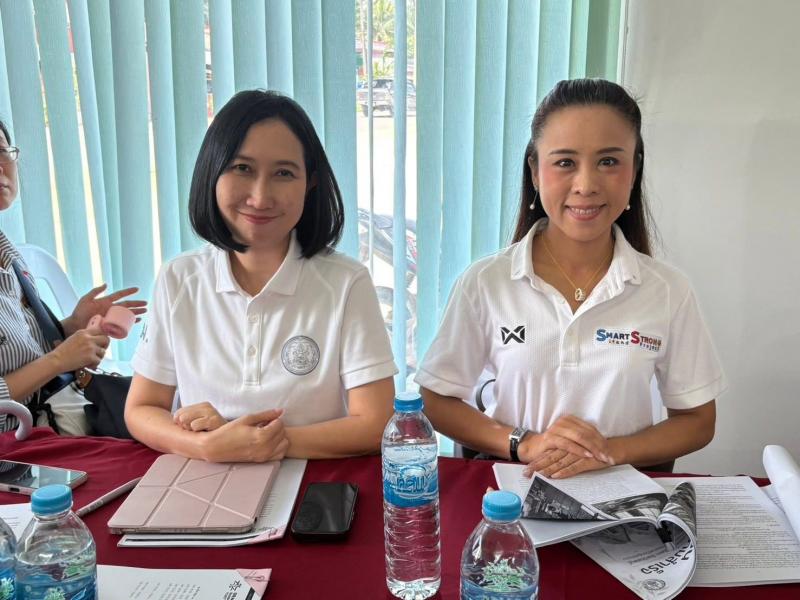 นางศิริลักษณ์ มีม�