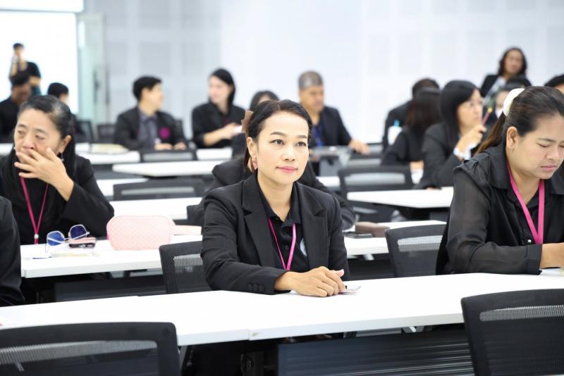 นางสาวสุนีย์ ศรีส�