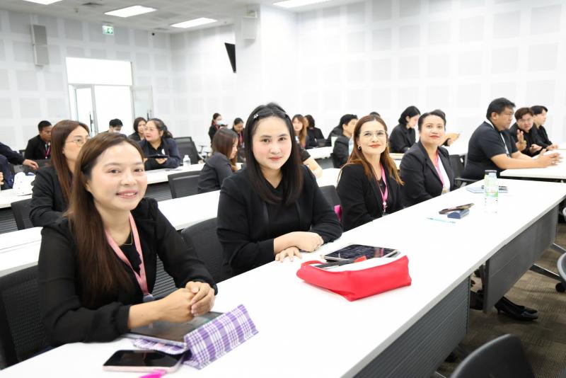 นางสาวสุนีย์ ศรีส�