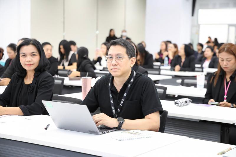 นางสาวสุนีย์ ศรีส�