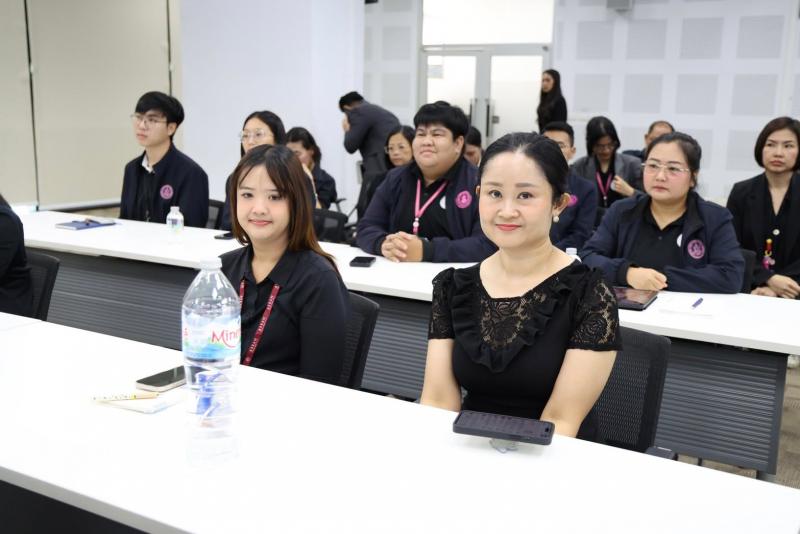 นางสาวสุนีย์ ศรีส�