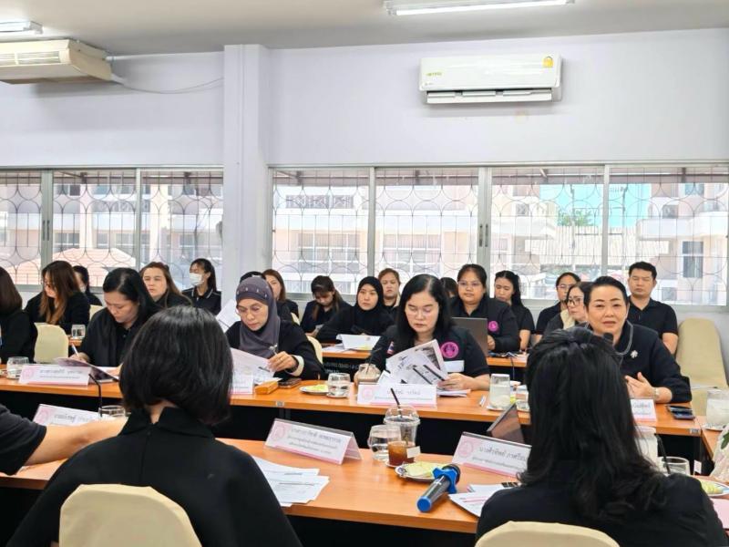 นางสาวชวนชม จันทะ�