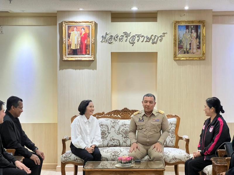 นางวาสนา ทองจันทร�