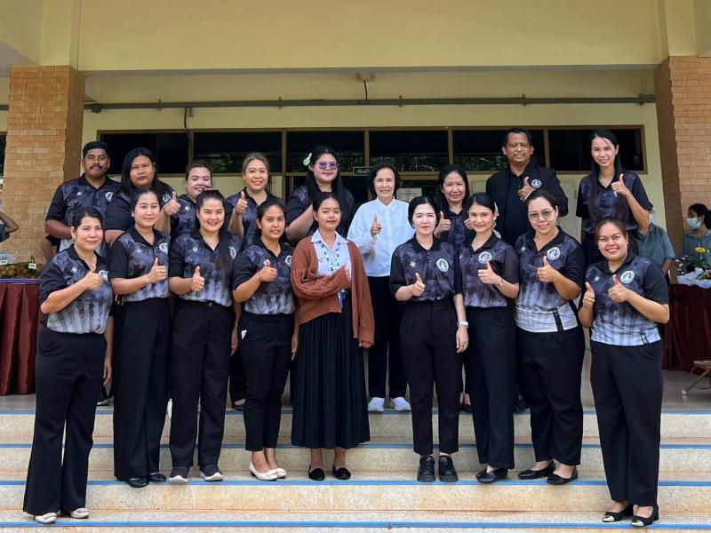 นางวาสนา ทองจันทร�
