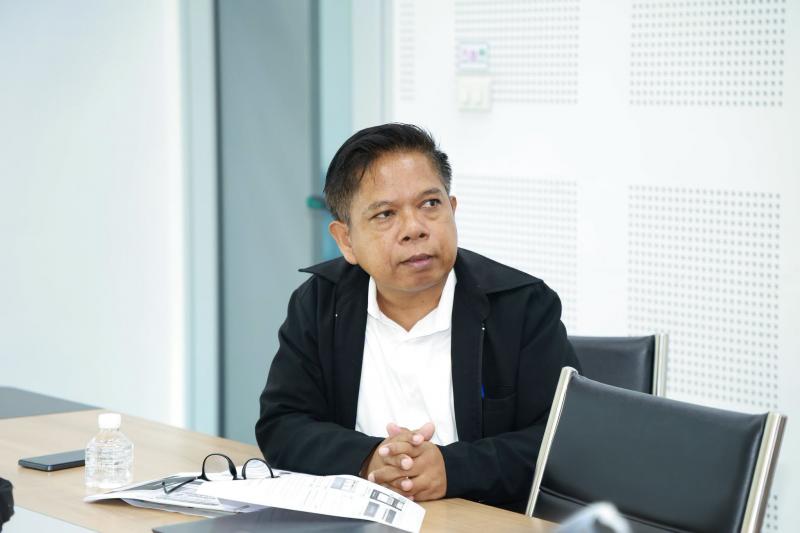 นางศิริลักษณ์ มีม�