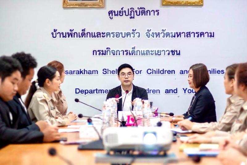 นายเอนกชัย เรืองร�