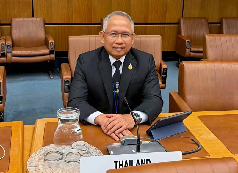 ปลัด พม. ร่วมเวทีโ�