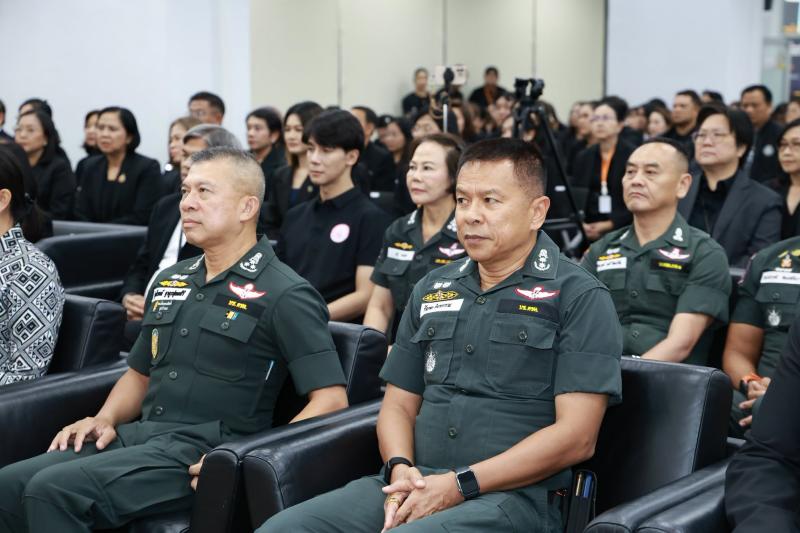 รมว.พม. มอบนโยบายด�