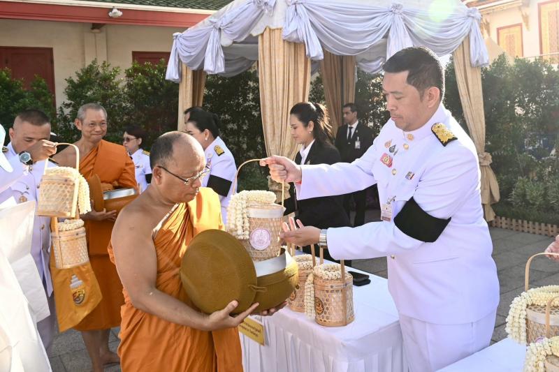 รมว.พม. ร่วมพิธีเจ�