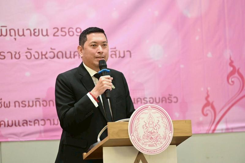 "นิกร" รมว.พม. ชู�