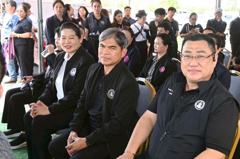 รมว.พม. พร้อมด้วย ร�