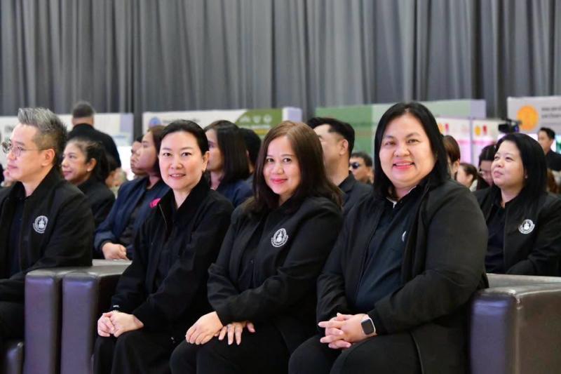 นางสาวสุนีย์ ศรีส�