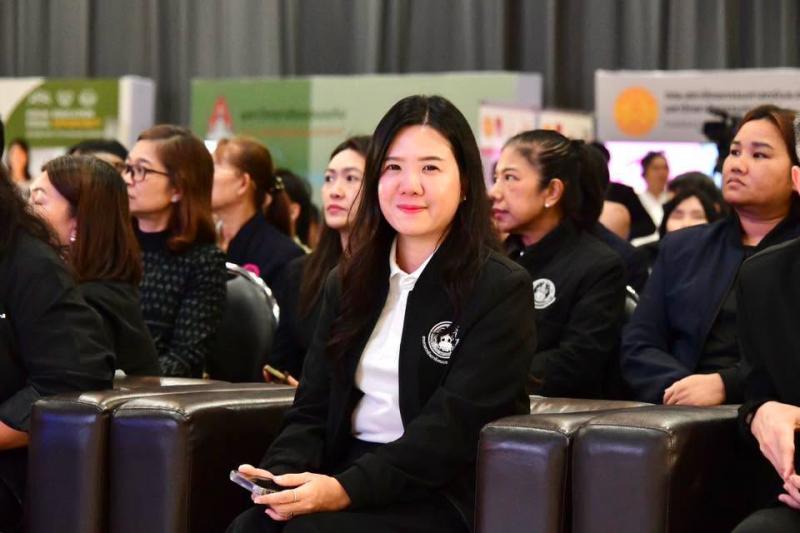 นางสาวสุนีย์ ศรีส�