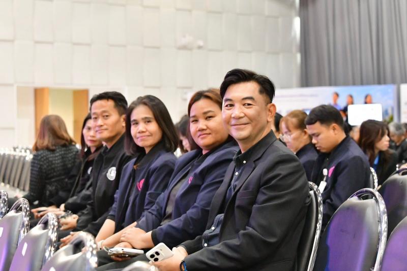 นางสาวสุนีย์ ศรีส�