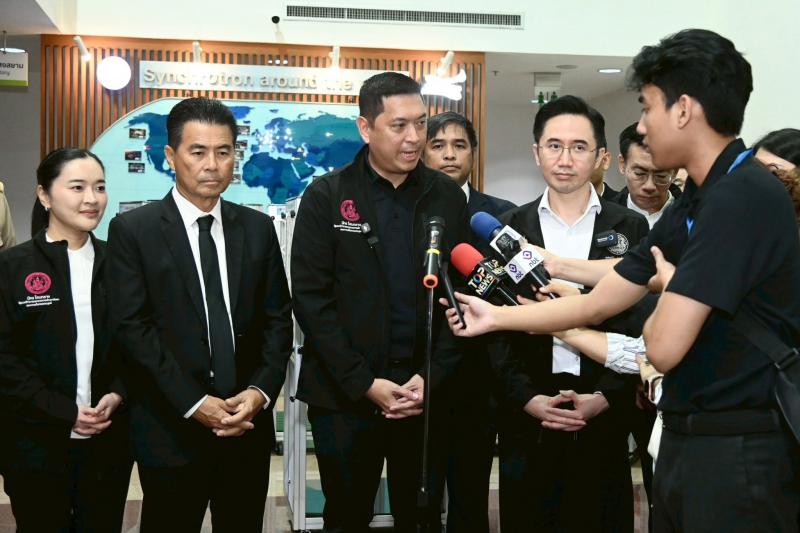 รมว.พม. ร่วมตรวจเย�