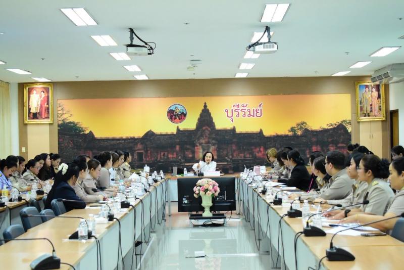 นางวาสนา ทองจันทร�