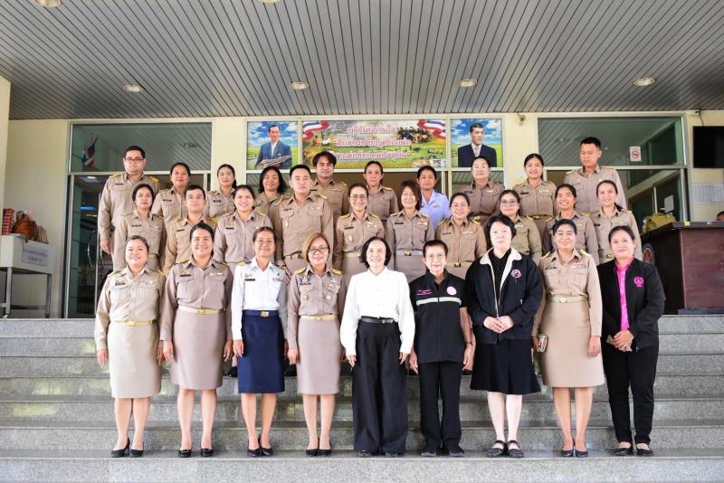 นางวาสนา ทองจันทร�