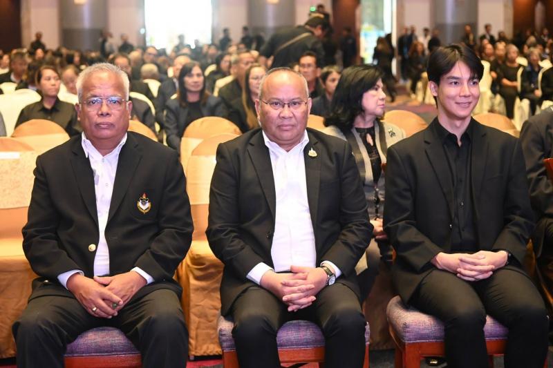 รมว.พม. เป็นประธาน�