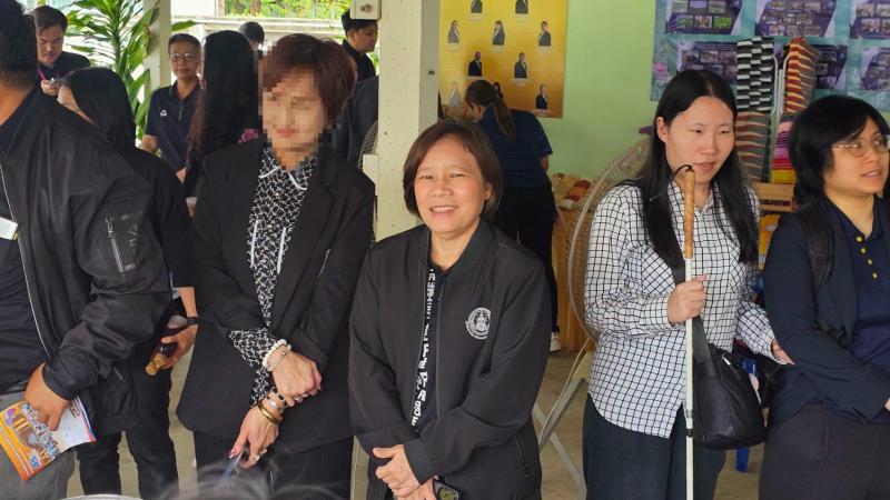 นางสาวสุนีย์ ศรีส�