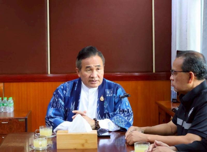 นายอุเทน ชนะกุล ผู