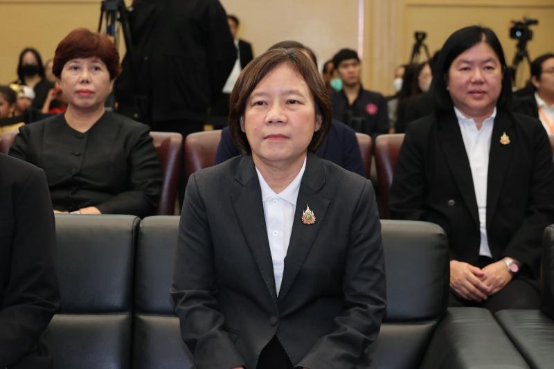นางสาวสุนีย์ ศรีส�