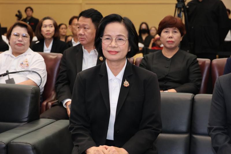 นางสาวสุนีย์ ศรีส�