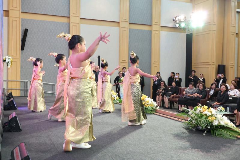 นางสาวสุนีย์ ศรีส�