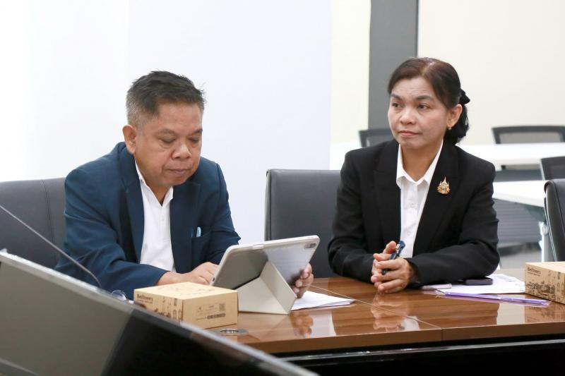 นางสาวสุนีย์ ศรีส�