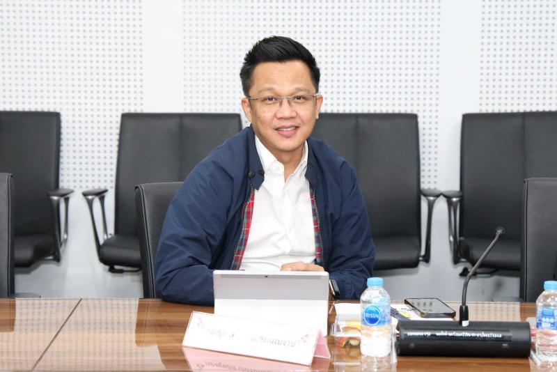 นางเตือนใจ คงสมบั�
