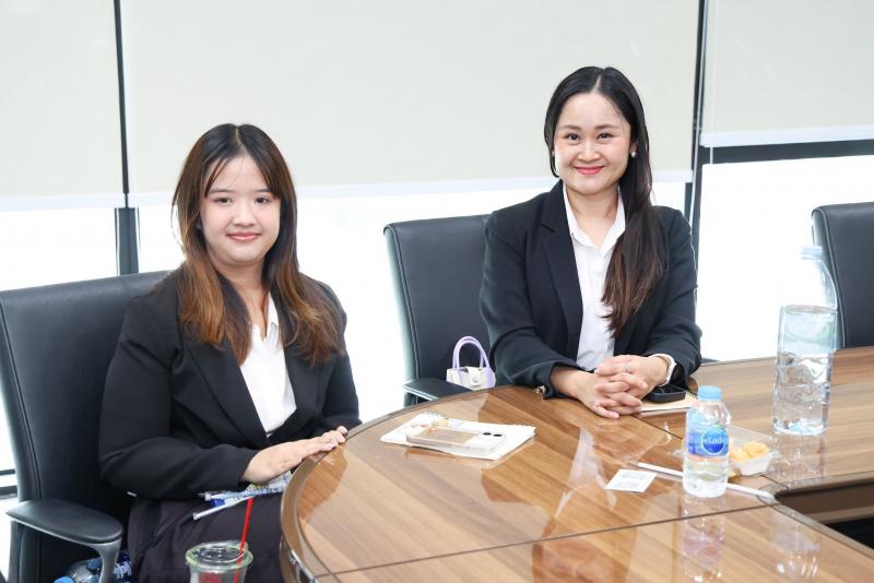 นางเตือนใจ คงสมบั�