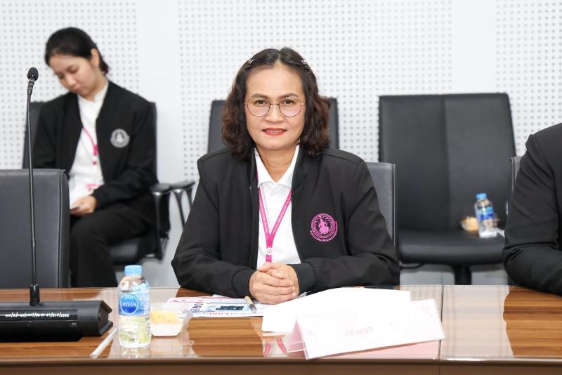 นางเตือนใจ คงสมบั�