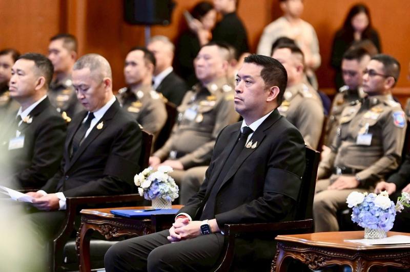 รมว.พม. เป็นประธาน�