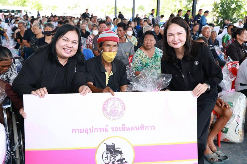 รมว.พม. เป็นประธาน�