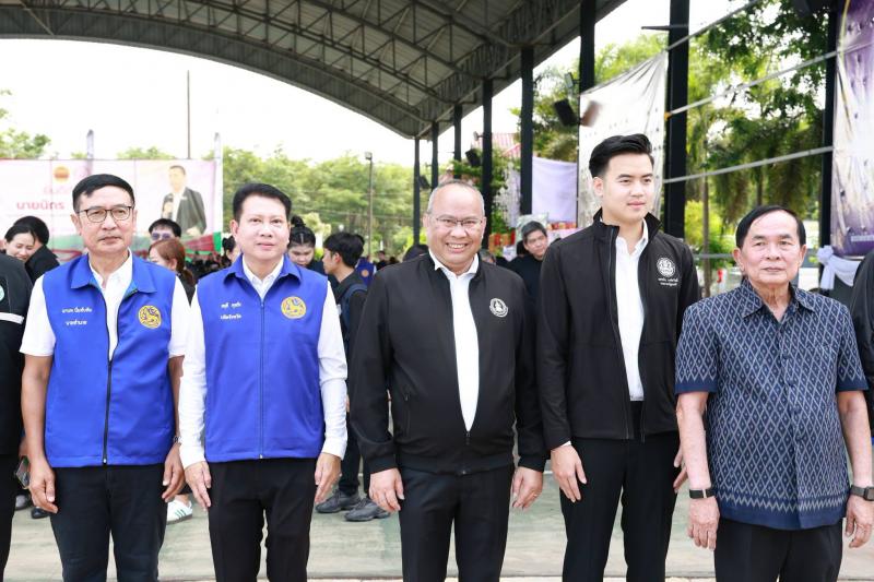 รมว.พม. เป็นประธาน�
