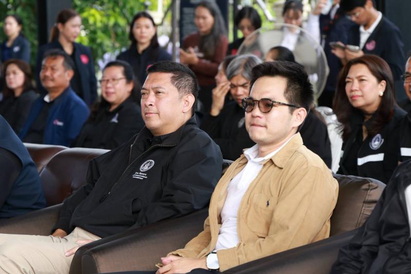 รมว.พม. เป็นประธาน�