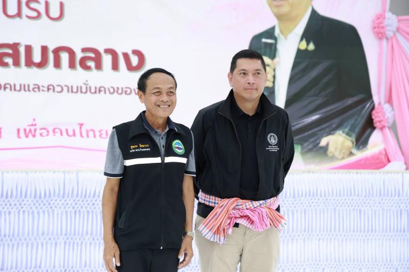 รมว.พม. เป็นประธาน�